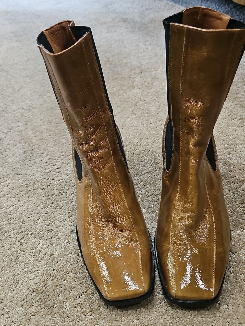 Women's Patent Tan  Heeled Boots